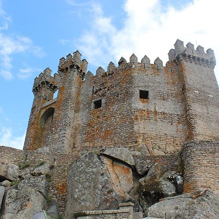 Hotel Medieval De Пенедоно Екстериор снимка