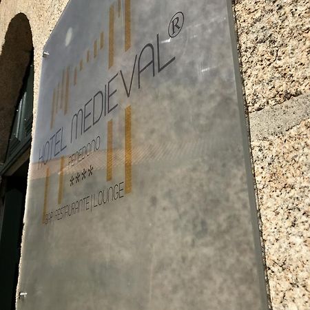 Hotel Medieval De Пенедоно Екстериор снимка